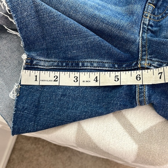 EVERLANE Cheeky Short High Rise size 28 Women’s shorts Cutoffs - Picture 7 of 8